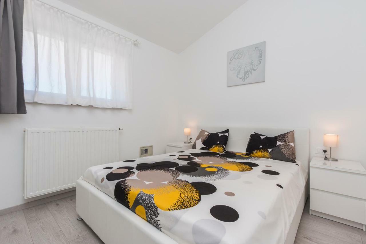 Apartments Igor Medulin Luaran gambar